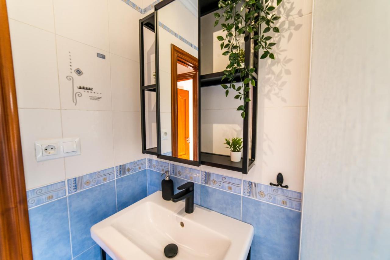 Casa Lopez Bed & Breakfast Aviles Bagian luar foto