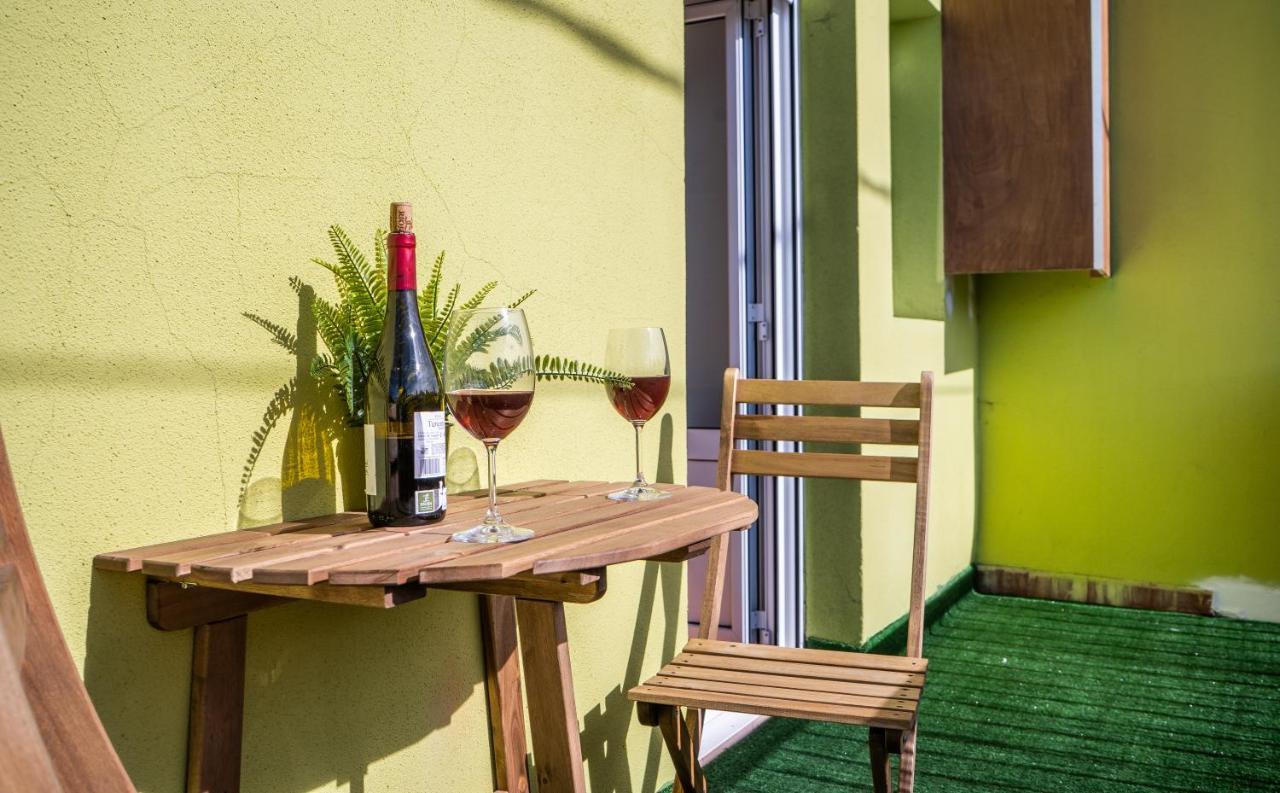 Casa Lopez Bed & Breakfast Aviles Bagian luar foto