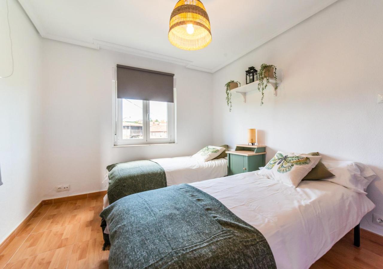 Casa Lopez Bed & Breakfast Aviles Bagian luar foto