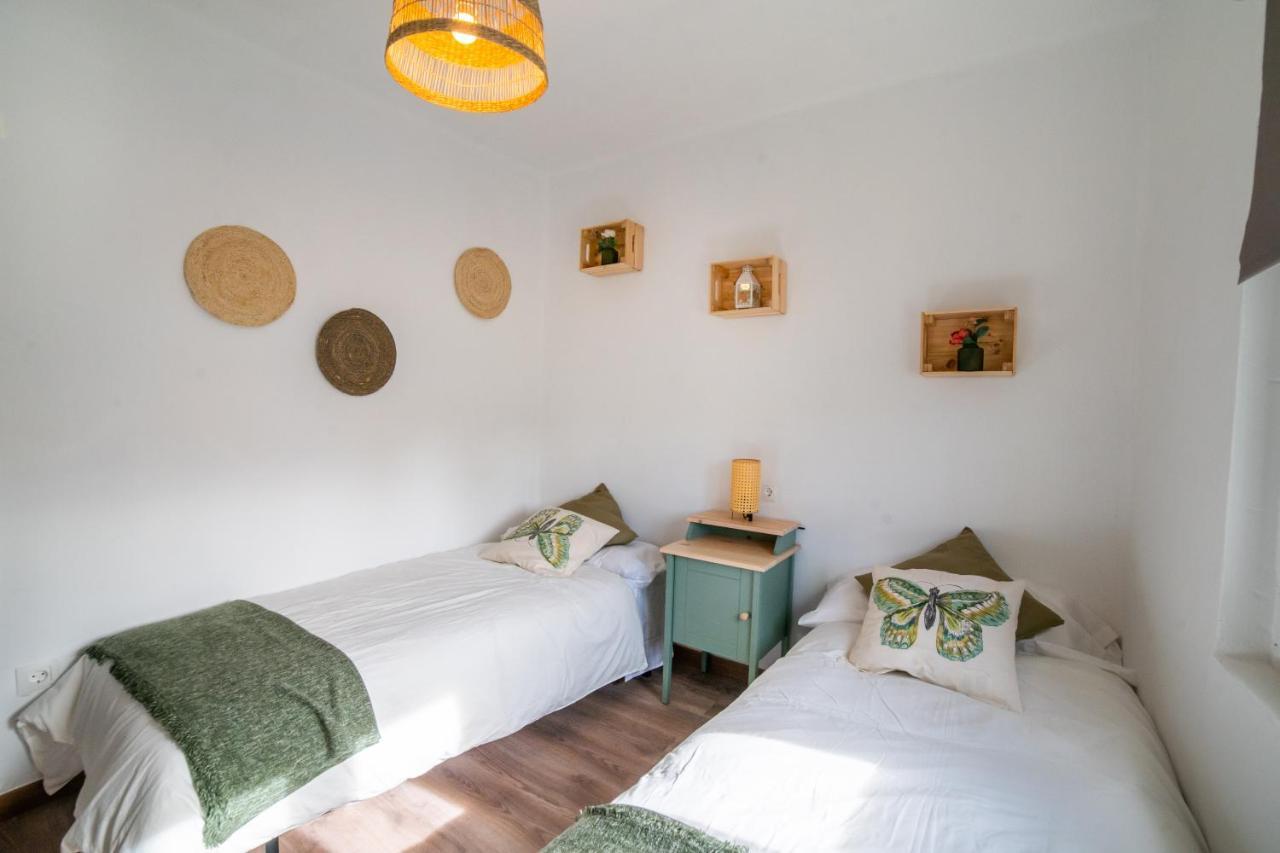 Casa Lopez Bed & Breakfast Aviles Bagian luar foto