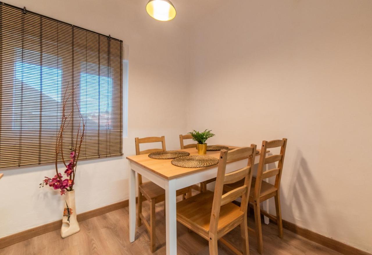 Casa Lopez Bed & Breakfast Aviles Bagian luar foto