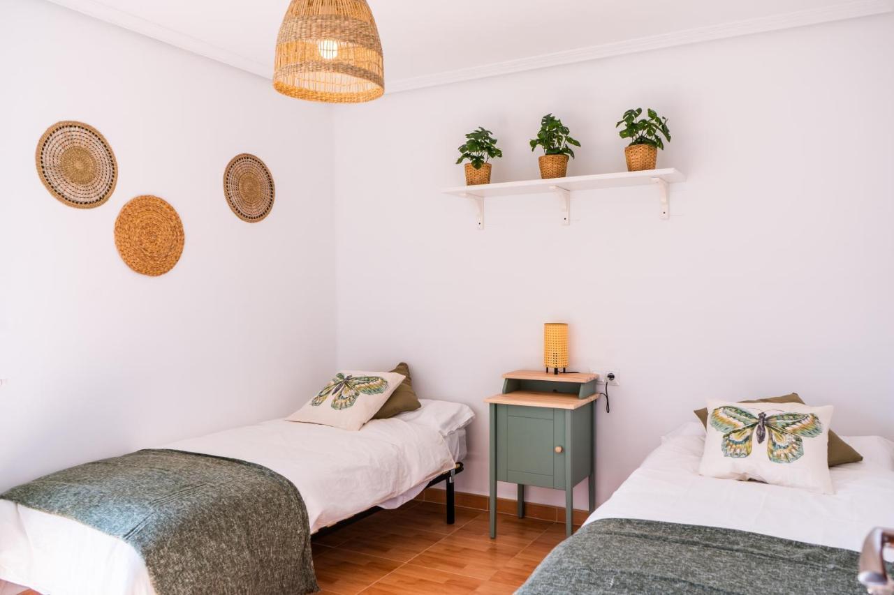 Casa Lopez Bed & Breakfast Aviles Bagian luar foto